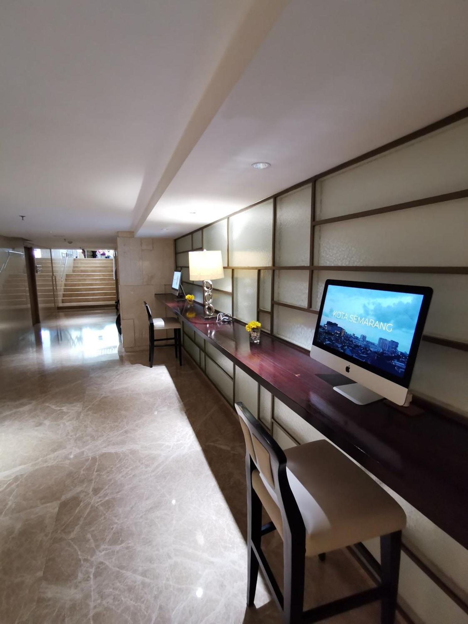 Warhol Residence Semarang Simpang Lima Exteriör bild