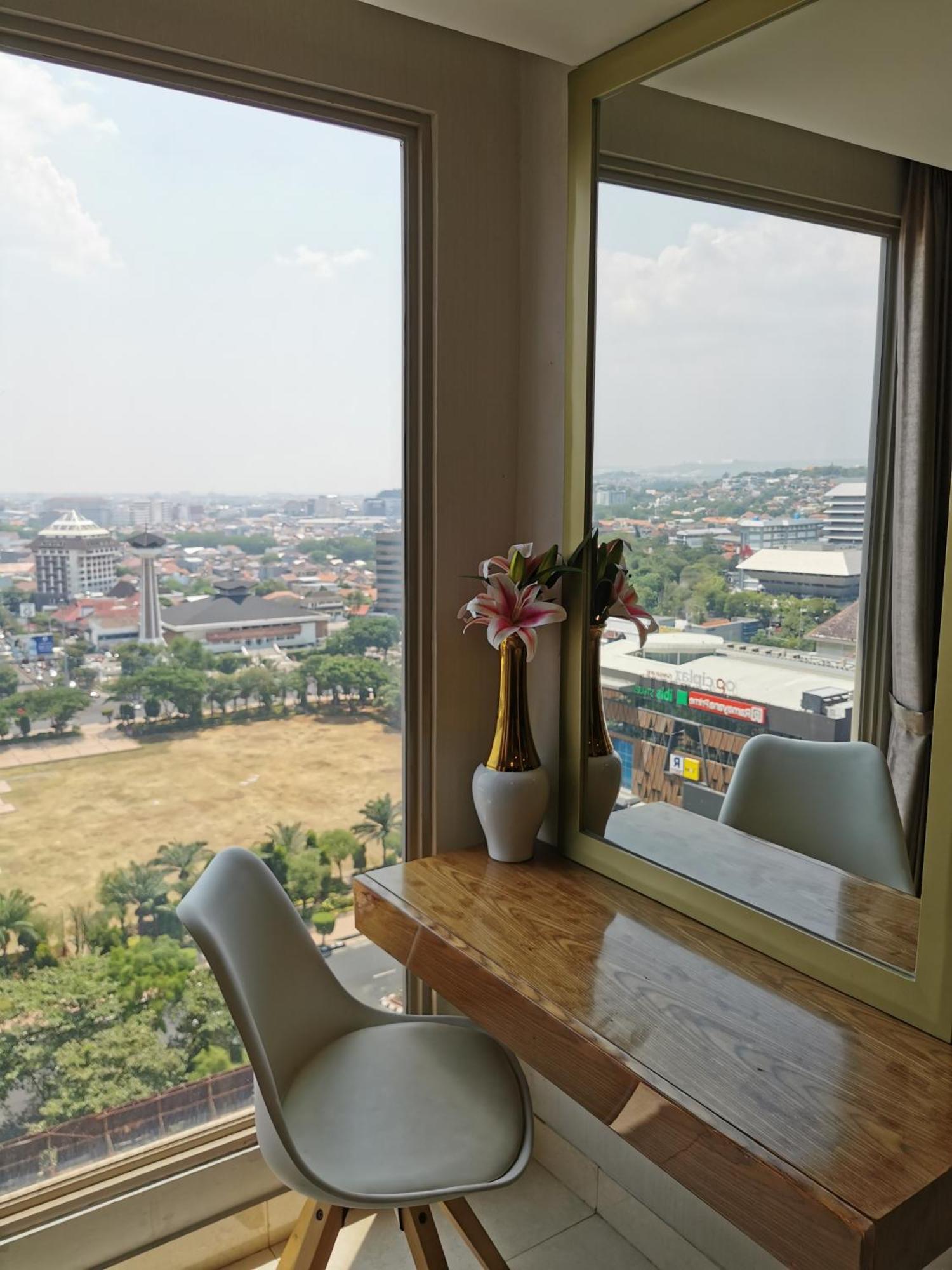 Warhol Residence Semarang Simpang Lima Exteriör bild